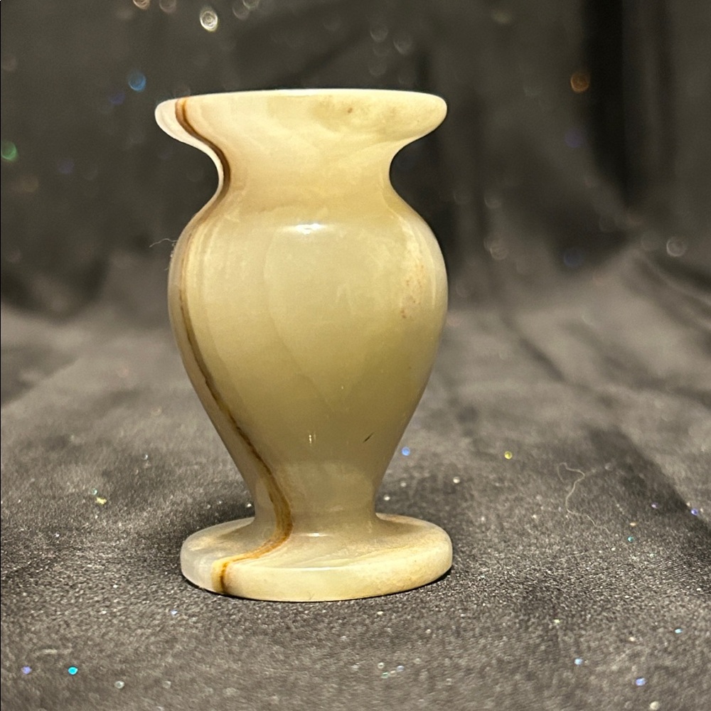 Vintage Onyx Marble Carved Natural Stone MINI Vase - Picture 4 of 9